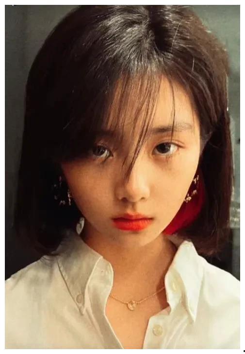 娱乐圈吃瓜小妹妹,揭秘“吃瓜小妹妹”的瓜田奇遇记