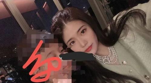 娱乐吃瓜阿姐是谁啊视频,她是如何成为网络红人的？